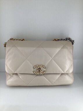 Chanel Lambskin Quilted Medium Chanel 19 Flap Light Cream
